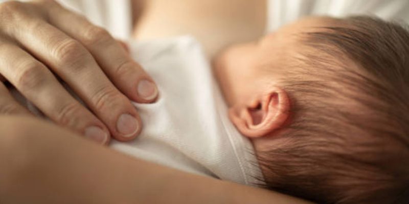Alcol e allattamento al seno: tutto quello che devi sapere