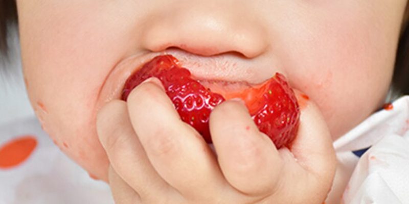 Frutta ai neonati: ecco tutto quello che devi sapere